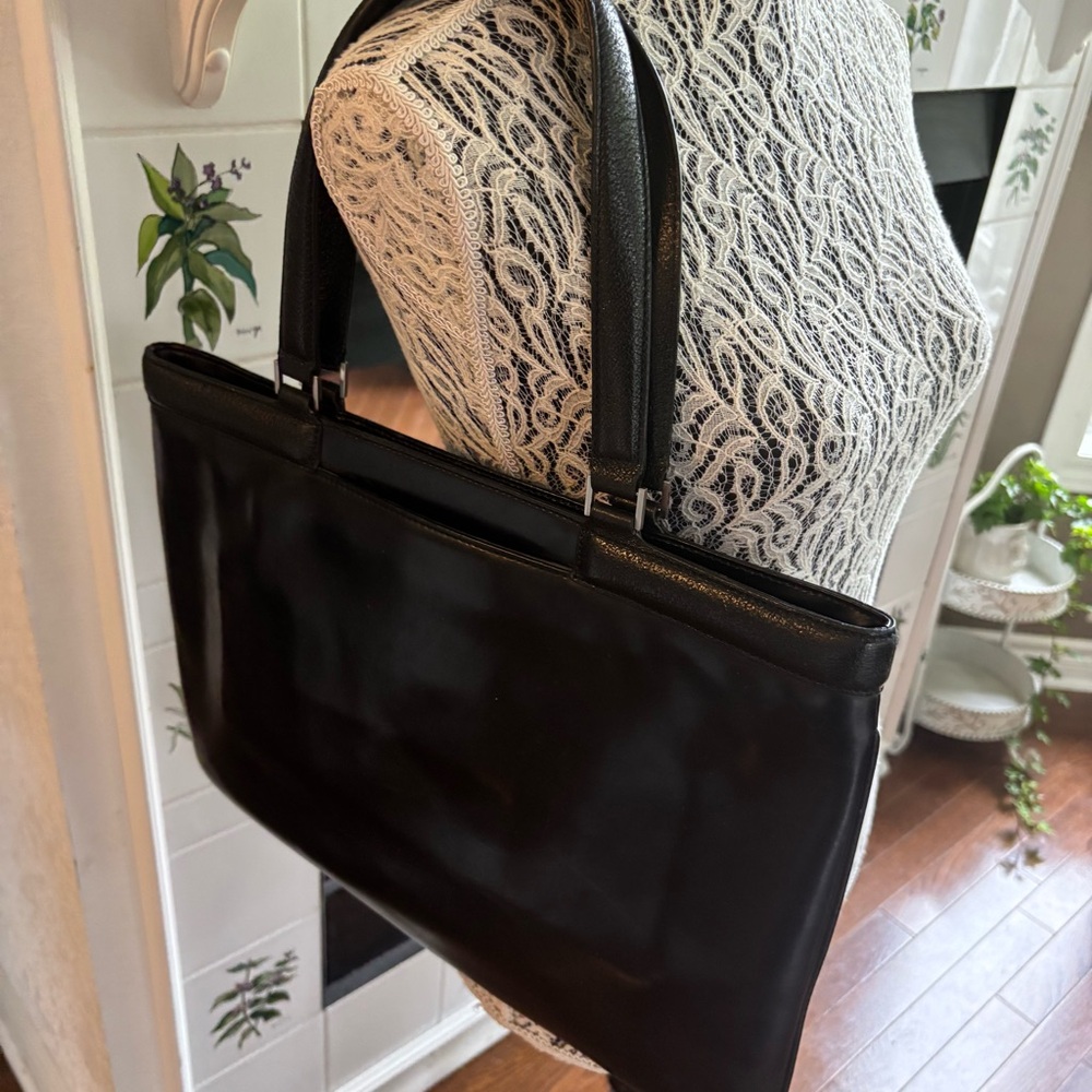 Sleek Black Leather Laptop Bag